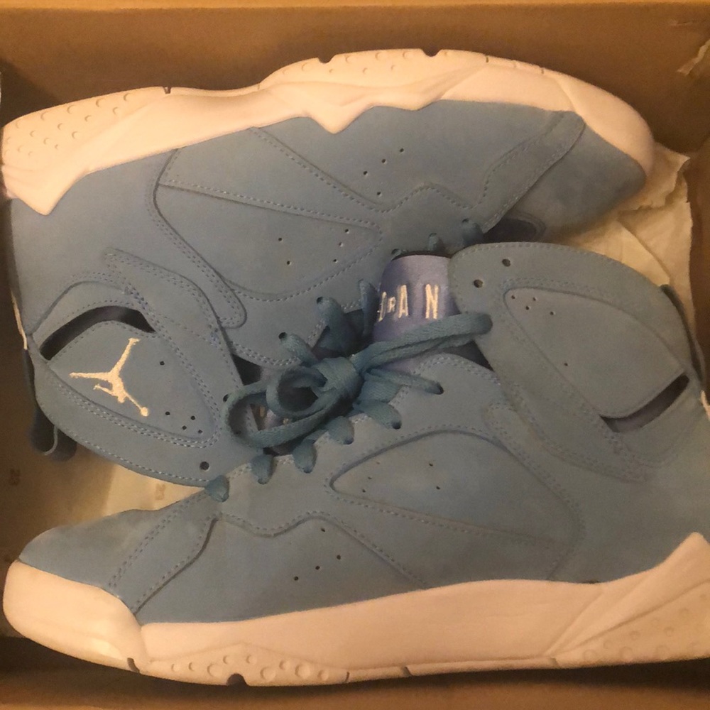 Jordan 7 Pantone’s